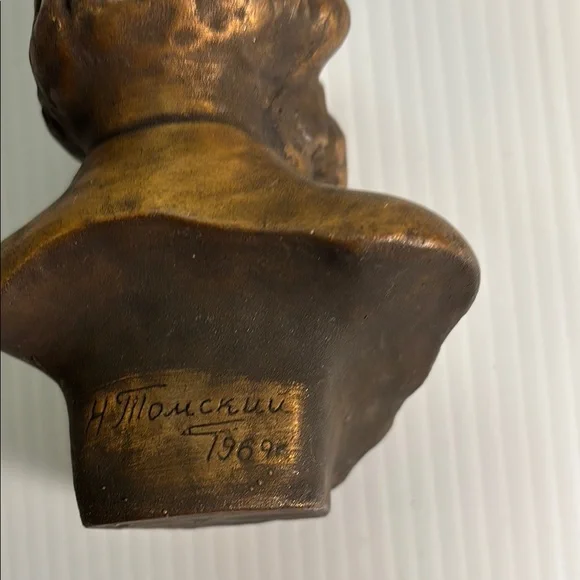 Vintage Bust of Karl Marx - Picture 4 of 6